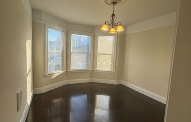 1 bed, 1 bath, $2,995, Unit 201