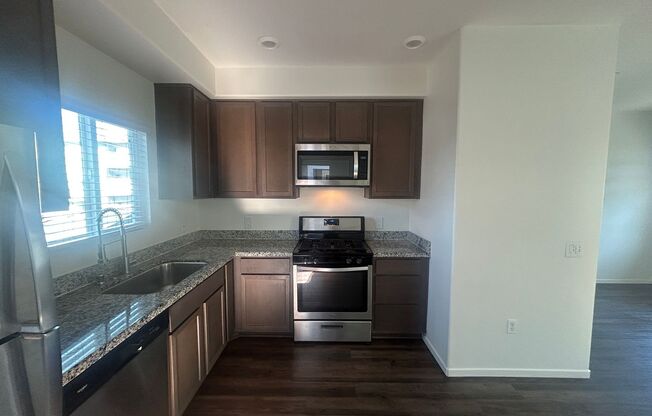 1 bed, 1 bath, 700 sqft, $2,495, Unit 142-201