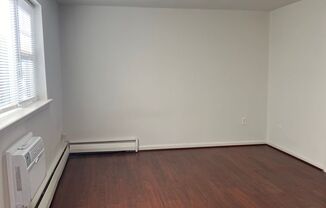 Studio, 1 bath, $1,085, Unit 00 - 2K