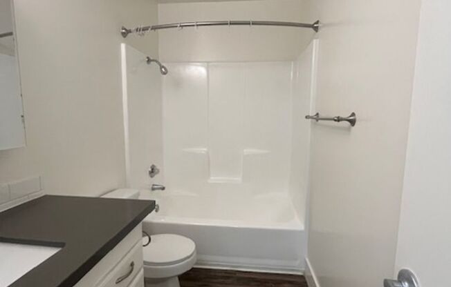 1 bed, 1 bath, 592 sqft, $2,045, Unit 1