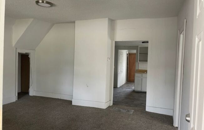 Spacious 3 Bedroom in South Wichita