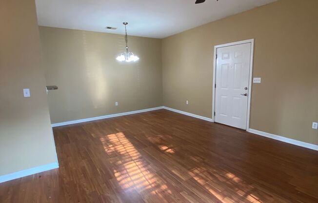 2 beds, 2 baths, 1,048 sqft, $1,295, Unit 4500-101