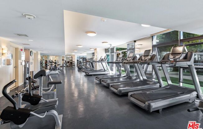 3 beds, 3.5 baths, 2,099 sqft, $10,000, Unit 1822