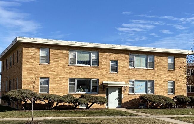 Sublet available until 7/31/25 1-bed 1-bath Apartment located in the Vilas Area