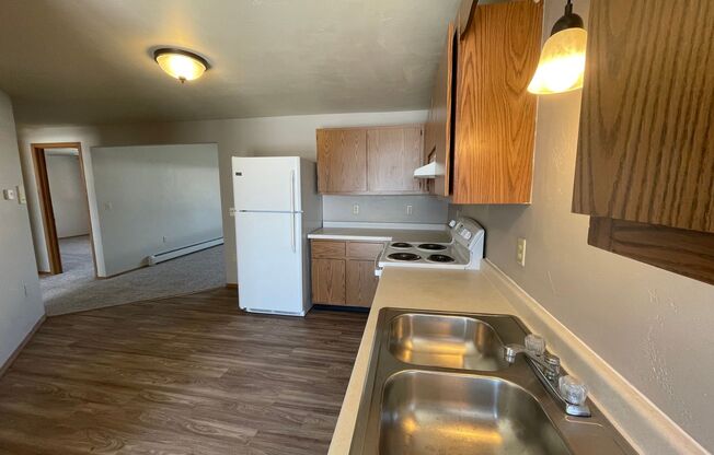 2711 Humboldt Rd
