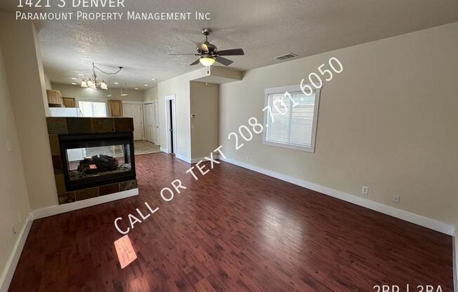 1421 S DENVER
