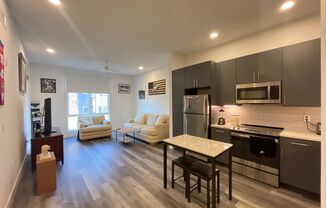 1 bed, 1 bath, $1,295, Unit 203