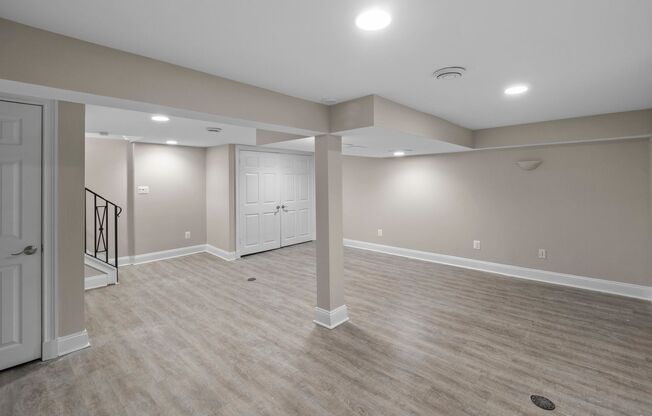2 beds, 1.5 baths, 1,650 sqft, $2,480, Unit 1037