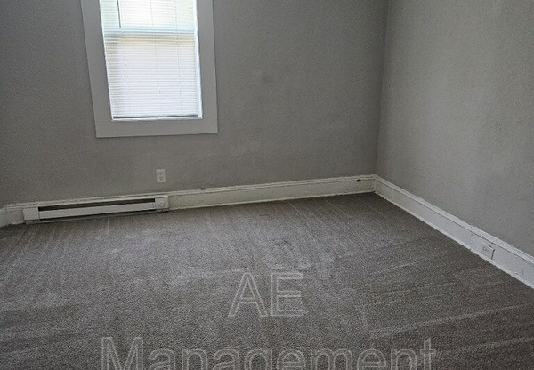 1601 ELM AVE