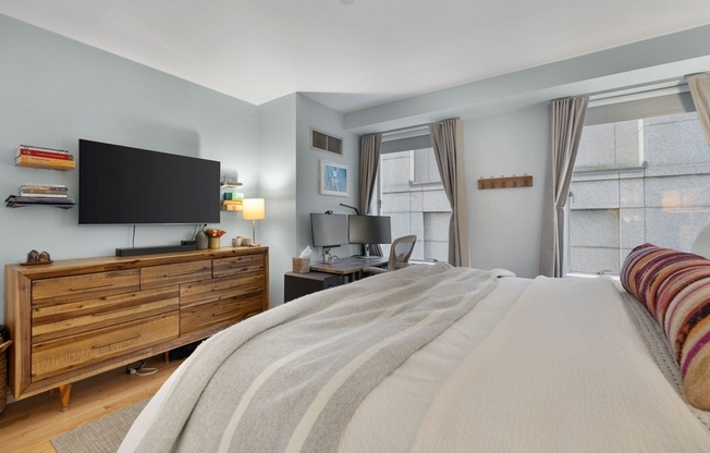 1 bed, 1 bath, 760 sqft, $3,600, Unit 306