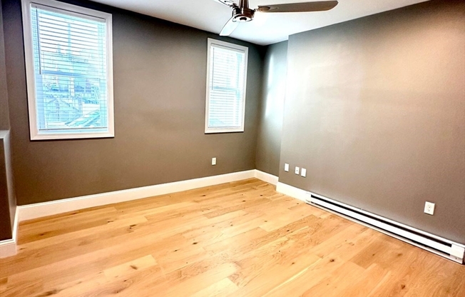 43 43 A COTTAGE