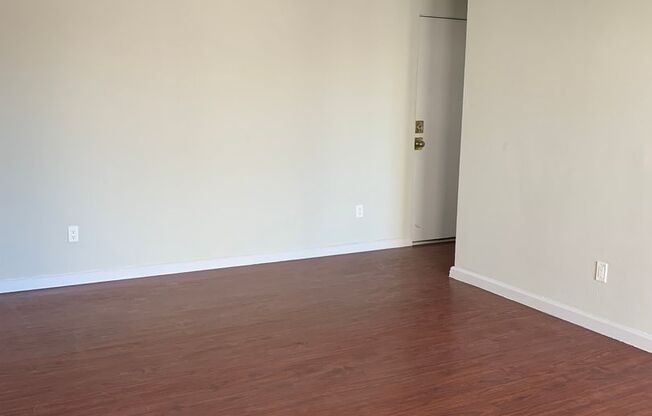 1 bed, 1 bath, $2,050, Unit 16