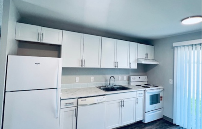 2 beds, 1 bath, 675 sqft, $1,399, Unit 30