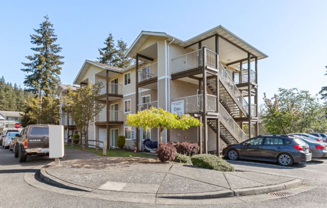 Sehome View Apartments – Timeless Comfort & Modern Convenience in the Heart of Bellingham