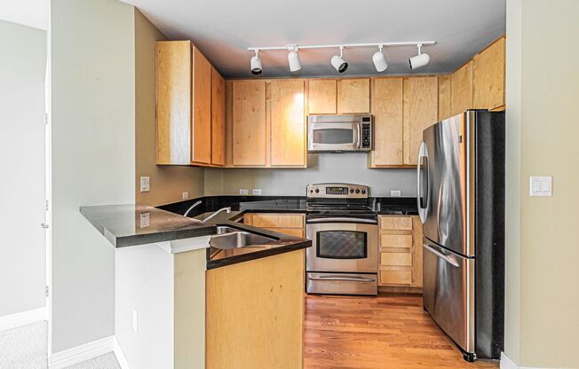 1 bed, 1 bath, $1,695
