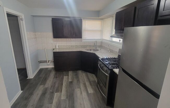 3 beds, 1 bath, $2,250