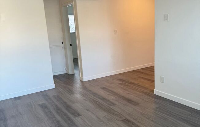 1 bed, 1 bath, 450 sqft, $2,395, Unit 30