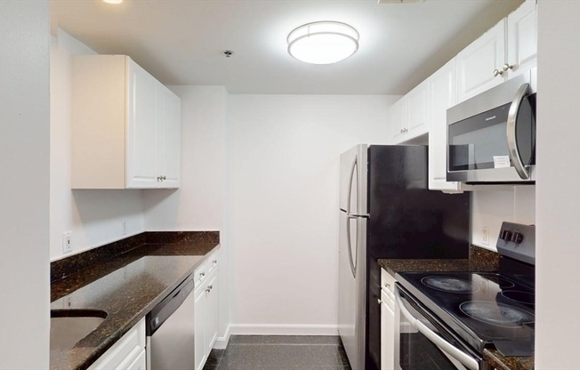 1 bed, 1 bath, 655 sqft, $3,250, Unit 313