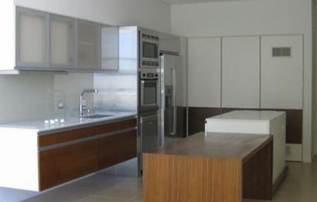 1 bed, 1 bath, $2,750, Unit #1411