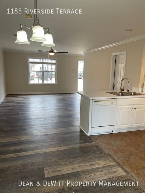 1185 RIVERSIDE TERRACE