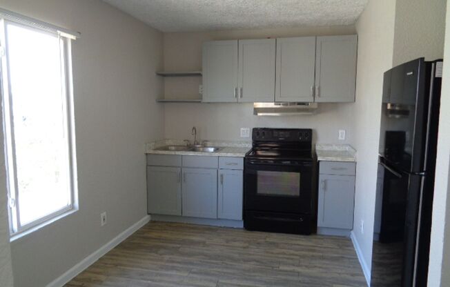 2 beds, 1 bath, 616 sqft, $1,175, Unit #2