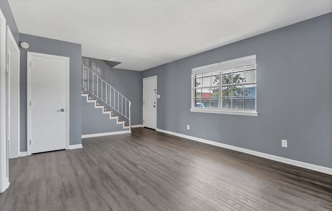 3 beds, 2.5 baths, 1,370 sqft, $1,015, Unit B-3