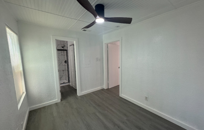 2902 SWEENEY LN