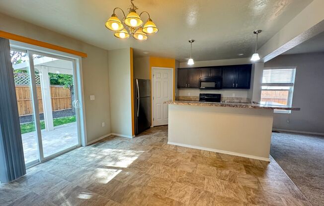 Single level floorplan in desirable neighborhood!