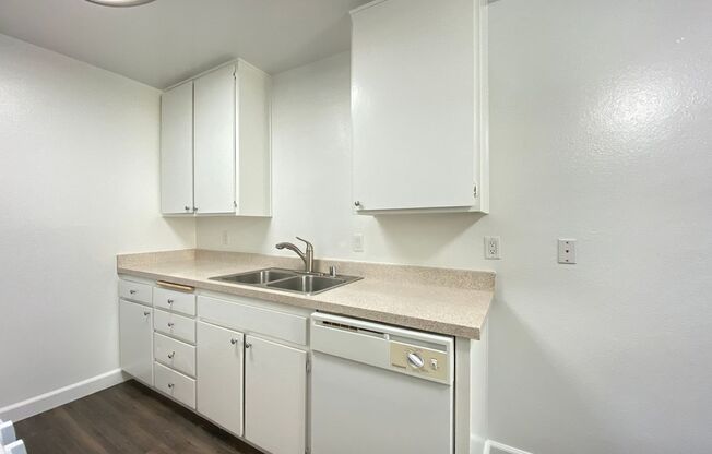1 bed, 1 bath, 625 sqft, $2,450, Unit 115
