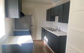 3 beds, 1 bath, $1,025