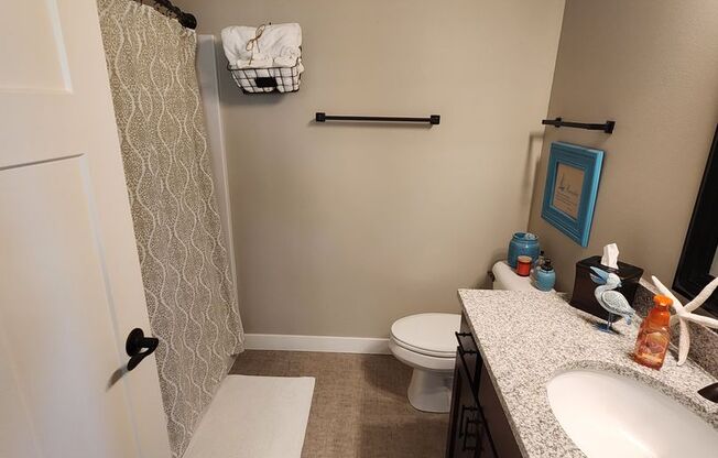 2 beds, 2 baths, 1,161 sqft, $1,795, Unit 124-221