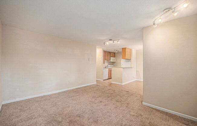 Quiet Ground-Floor Condo in Beautiful Arvada - AVAILABLE NOW!!