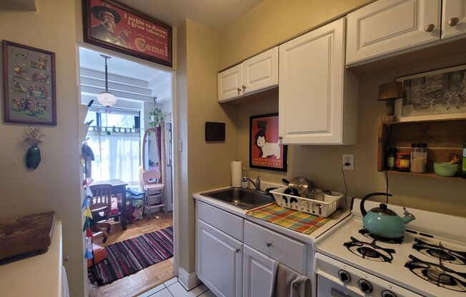 1 bed, 1 bath, $1,095, Unit 110