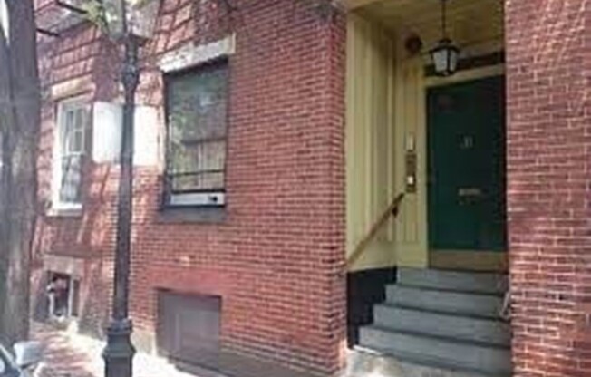11 CHURCH ST