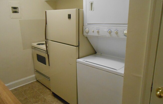 2 beds, 1 bath, $850