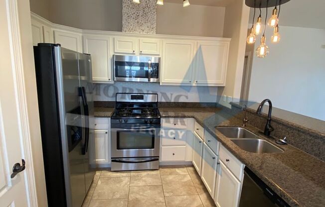Beautiful 3 Bed in Del West - SOLAR!