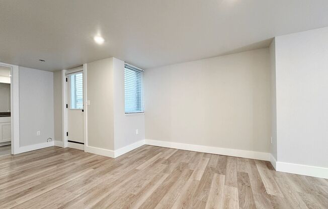 1212, 1216, 1220 East Remington Court