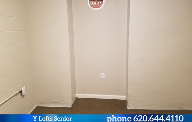 2 beds, 1 bath, 951 sqft, $1,140, Unit 007