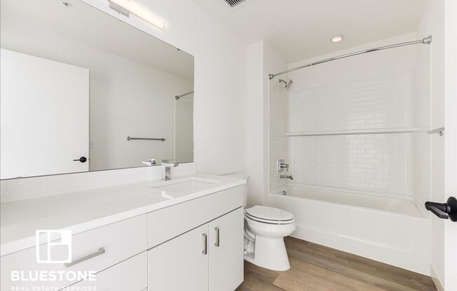 Studio, 1 bath, 584 sqft, $1,749, Unit 207