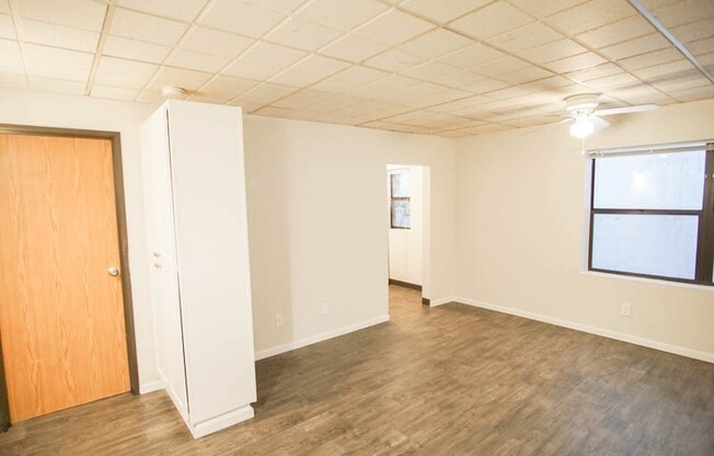 Great Studio in the Heart of NW Ready Now!