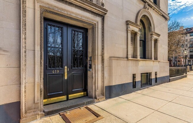 419 COMMONWEALTH AVE