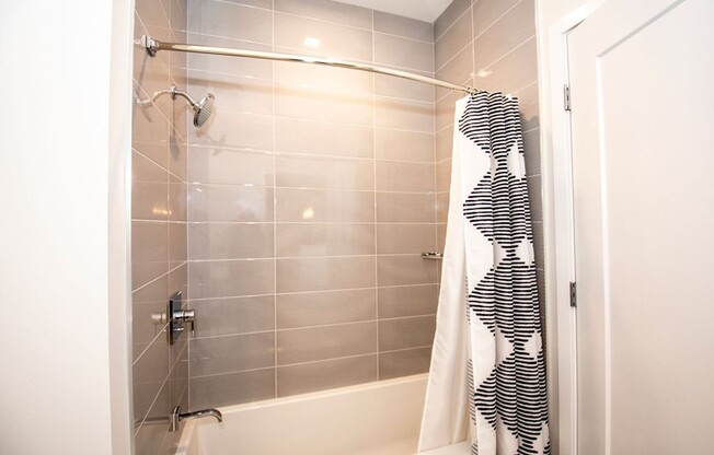 3 beds, 2 baths, 1,339 sqft, $6,250, Unit 323