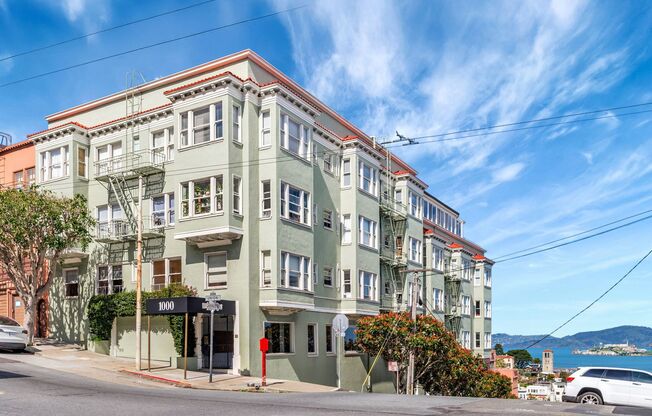 1000 Union Street Apartments*