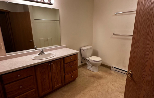 3 beds, 2 baths, 1,200 sqft, $1,425, Unit TE218X-117