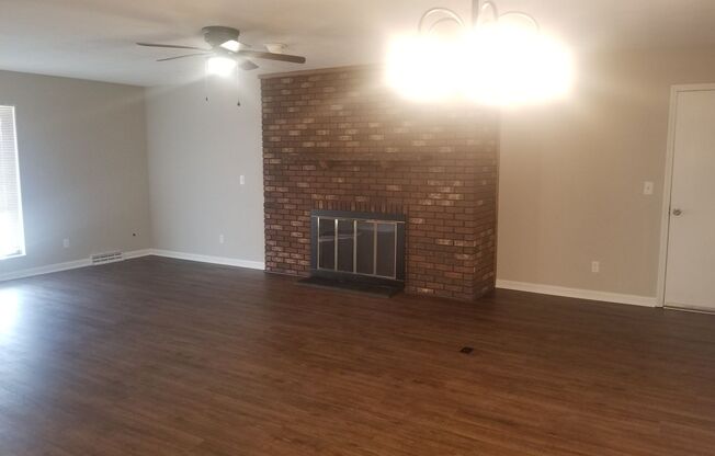 Sprawling Ranch, w/finished basement