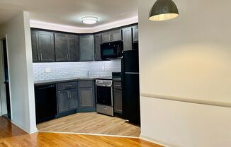 Spacious 1 Bed / 1 Bath Apartment - 3209 W Chester Pike #D4, Newtown Square