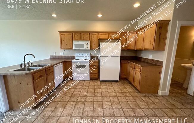 8479 W EVENING STAR DR