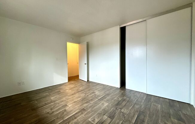 1 bed, 1 bath, 650 sqft, $1,299, Unit 28
