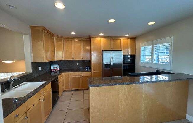 2 beds, 3.5 baths, $9,495