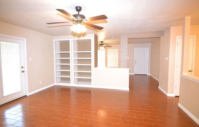 Bedroom 2 Bath Home in Desirable NW Bridgewood Subdivision
